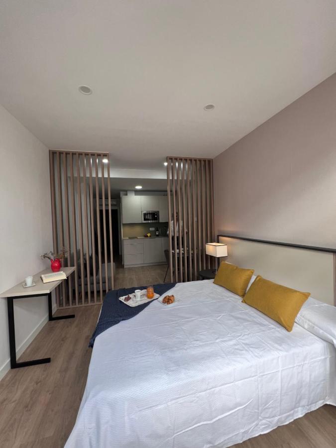 Apartamentos San Juan Suites バダホス エクステリア 写真
