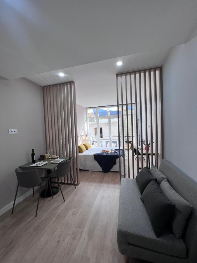 Apartamentos San Juan Suites バダホス エクステリア 写真
